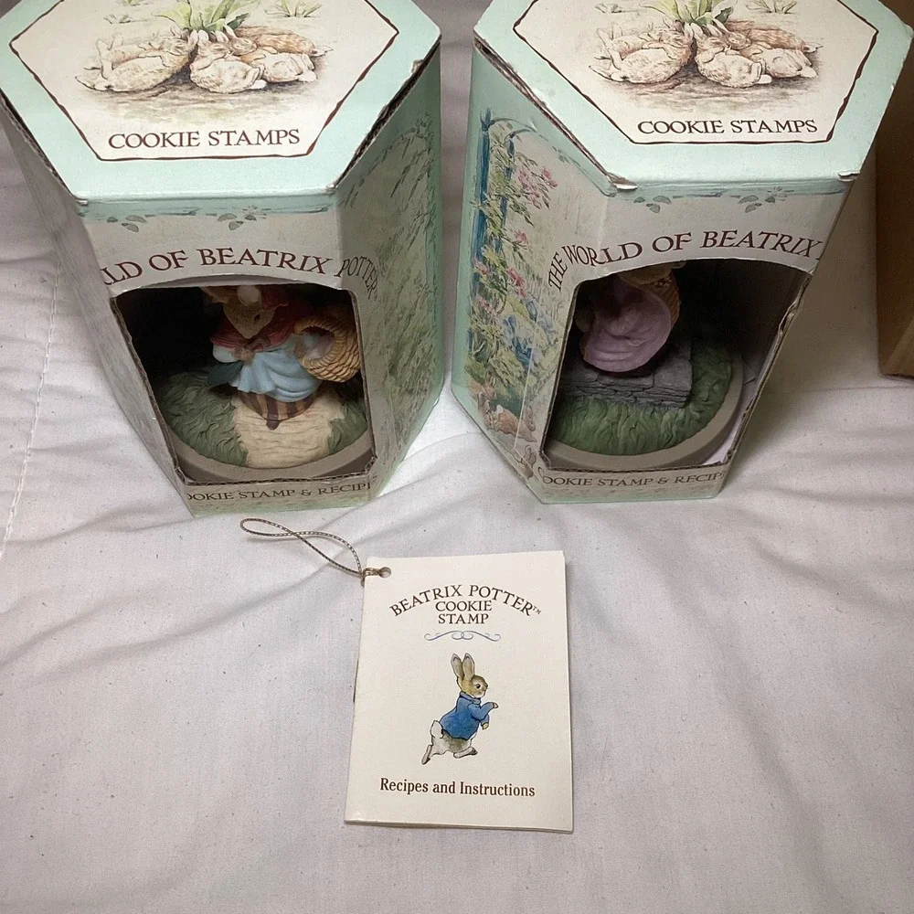 Vintage 1997 Beatrix Potter Cookie Stamps Mrs Rabbit Benjamin Bunny Set of 2